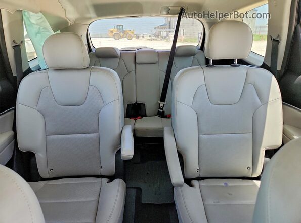 5XYP64HC9MG109141 2021 KIA TELLURIDE Черный Вид задних сидений