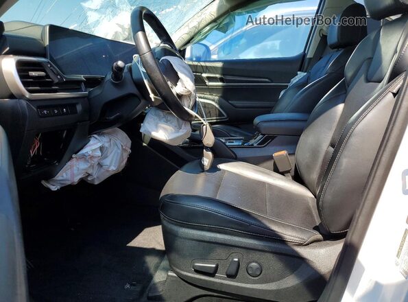 5XYP6DGC4PG381134 2023 KIA TELLURIDE White Вид салону спереду