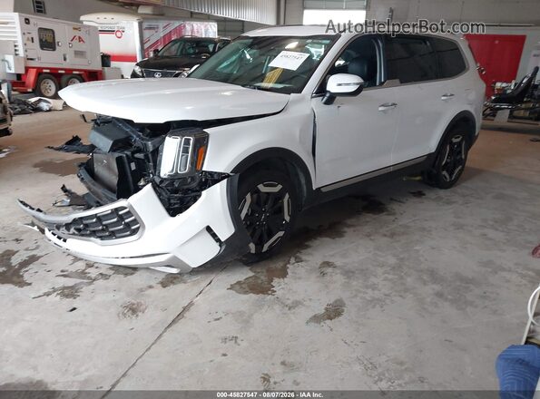 5XYP6DGC8SG590899 2025 KIA TELLURIDE Белый Передняя левая четверть