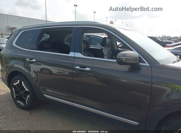 5XYP6DGCXSG690079 2025 KIA TELLURIDE Green Rear interior view