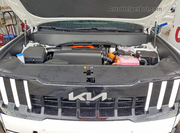 5XYPD5SA1VG007966 2027 KIA TELLURIDE White Widok komory silnika