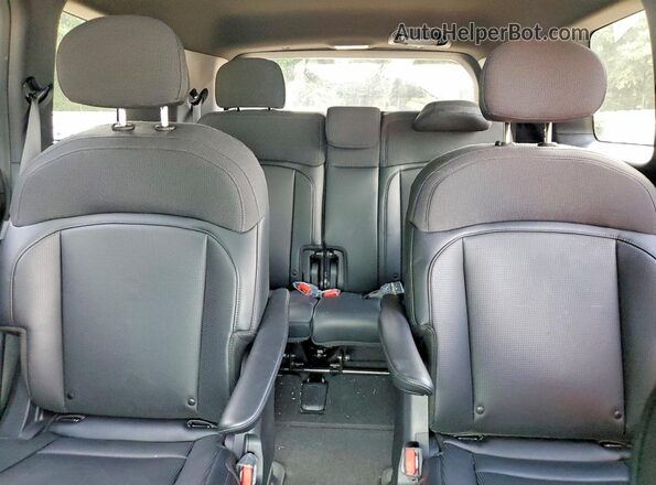 5XYPE5S11VG016051 2027 KIA TELLURIDE Silver Հետևի նստատեղերի տեսք