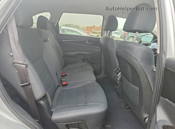 5XYPG4A30KG577960 2019 KIA SORENTO Silver Rear seats view