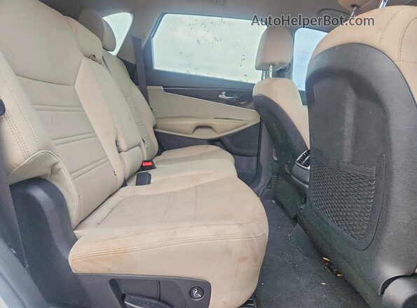 5XYPG4A30LG669474 2020 KIA SORENTO White Вид задньої частини салону