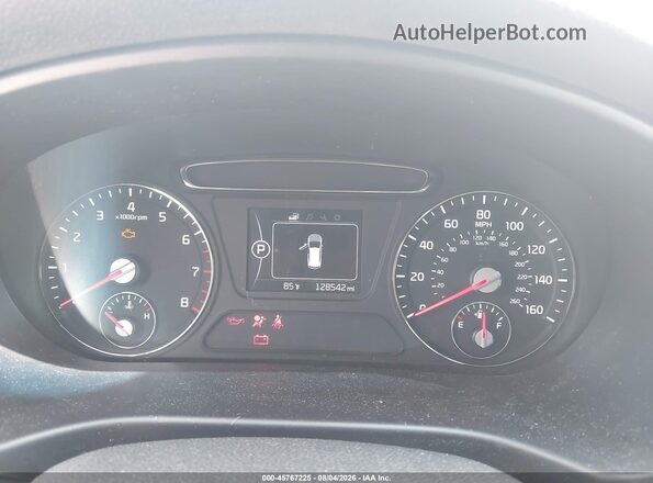 5XYPG4A31HG335137 2017 KIA SORENTO Gray Widok tylnych siedzeń