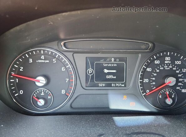 5XYPG4A31JG407539 2018 KIA SORENTO Черный Вид щитка приборов