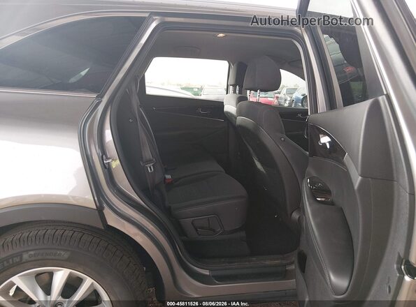 5XYPG4A32JG426701 2018 KIA SORENTO Gray Widok naklejki z numerem VIN