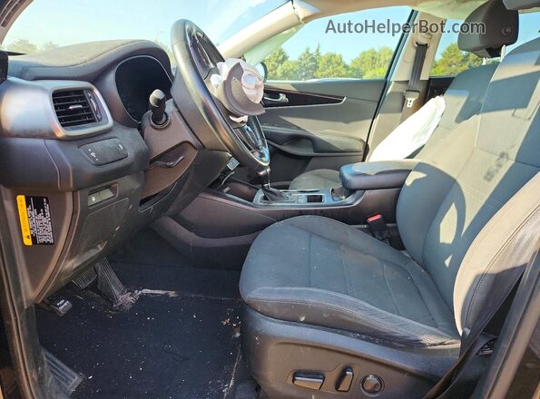 5XYPG4A33JG357307 2018 KIA SORENTO Black Front interior view