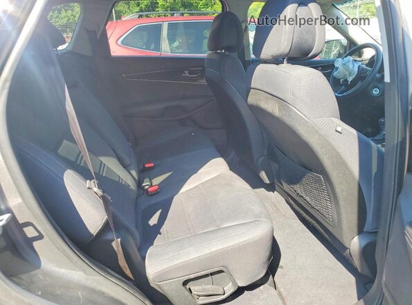 5XYPG4A39GG037028 2016 KIA SORENTO Gray Vista interior trasera
