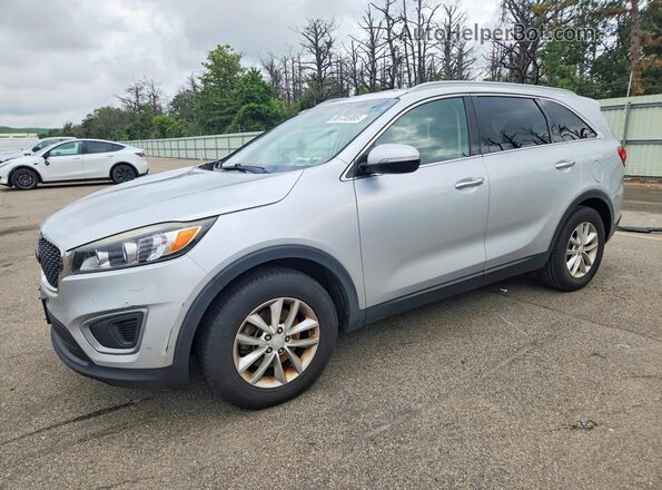 5XYPG4A39GG038647 2016 KIA SORENTO Silver Trasero derecho