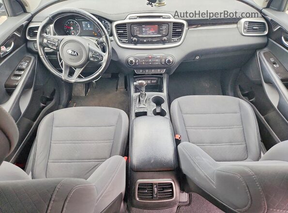 5XYPG4A39GG038647 2016 KIA SORENTO Silver Vista interior de 360 grados