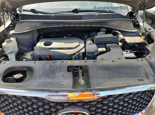 5XYPG4A39GG124816 2016 KIA SORENTO Gray Vista del compartimento del motor