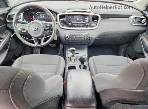 5XYPG4A3XGG079675 2016 KIA SORENTO Silver Dashboard view
