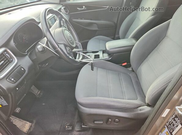 5XYPGDA13GG062215 2016 KIA SORENTO Серый Вид салона спереди