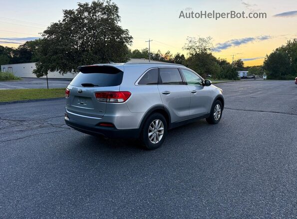 5XYPGDA30GG154433 2016 KIA SORENTO Silver Front view