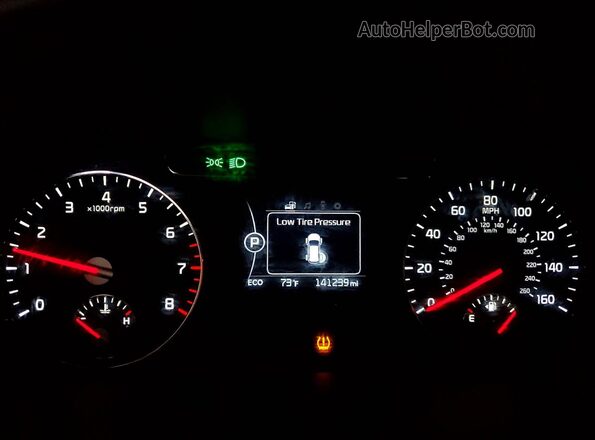 5XYPGDA33GG098973 2016 KIA SORENTO Red ხელსაწყოთა პანელის ხედი