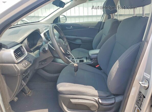 5XYPGDA33KG559663 2019 KIA SORENTO Silver Вид салону спереду