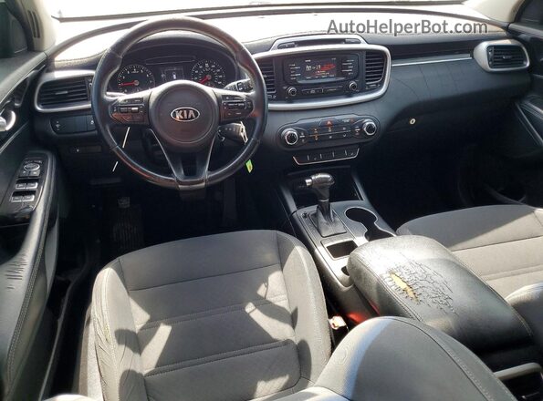 5XYPGDA34GG103016 2016 KIA SORENTO White Dashboard view