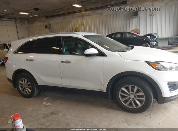 5XYPGDA34HG265231 2017 KIA SORENTO Белый Вид задней части салона