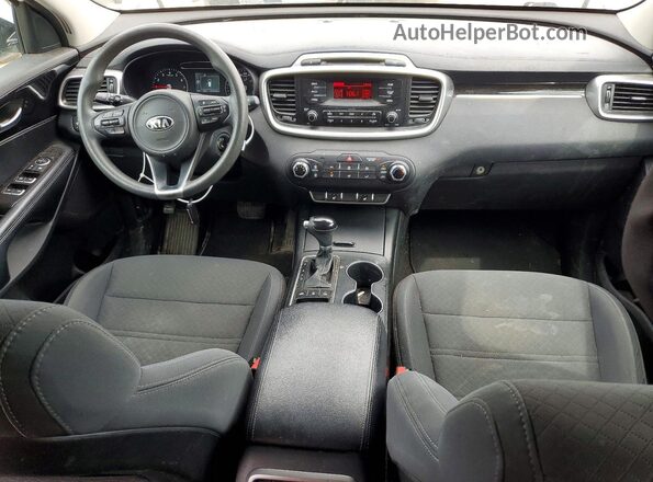 5XYPGDA36HG317023 2017 KIA SORENTO White Առջևի վահանակի տեսք