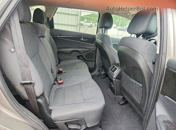 5XYPGDA37GG046004 2016 KIA SORENTO Серый Вид задней части салона