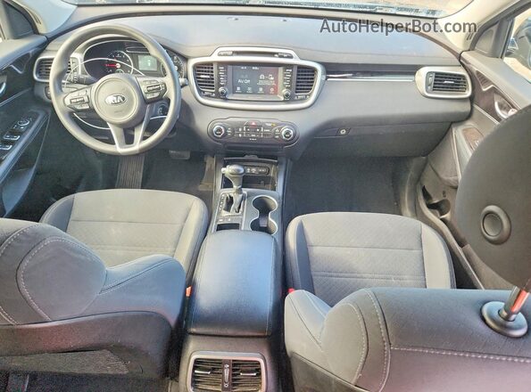 5XYPGDA37JG408985 2018 KIA SORENTO Black Առջևի վահանակի տեսք