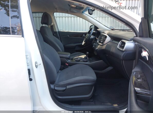 5XYPGDA38GG079741 2016 KIA SORENTO White Սալոնի դիմացի տեսք