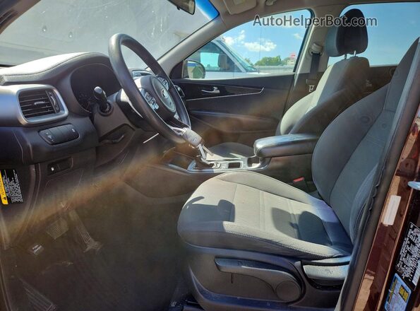 5XYPGDA50GG049375 2016 KIA SORENTO Brown Вид салону спереду