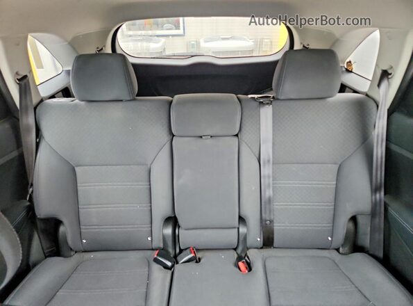 5XYPGDA51GG178919 2016 KIA SORENTO Gray Rear seats view