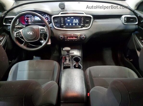 5XYPGDA51KG480655 2019 KIA SORENTO Бордовый Вид панели приборов