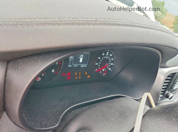 5XYPGDA53JG339701 2018 KIA SORENTO White Vista del cuadro de instrumentos