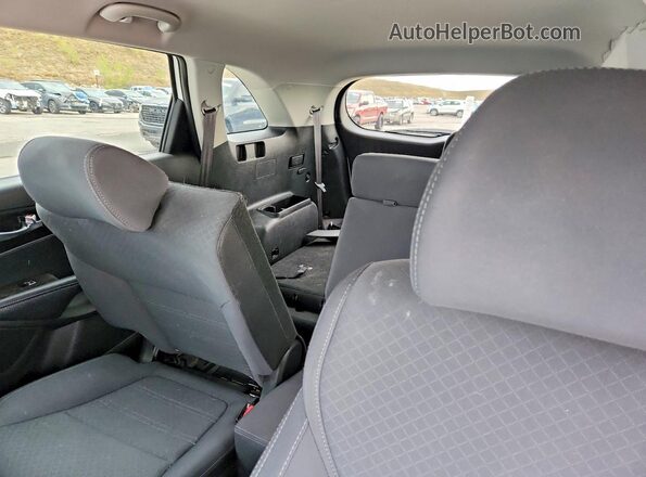 5XYPGDA53JG339701 2018 KIA SORENTO White Vista de los asientos traseros