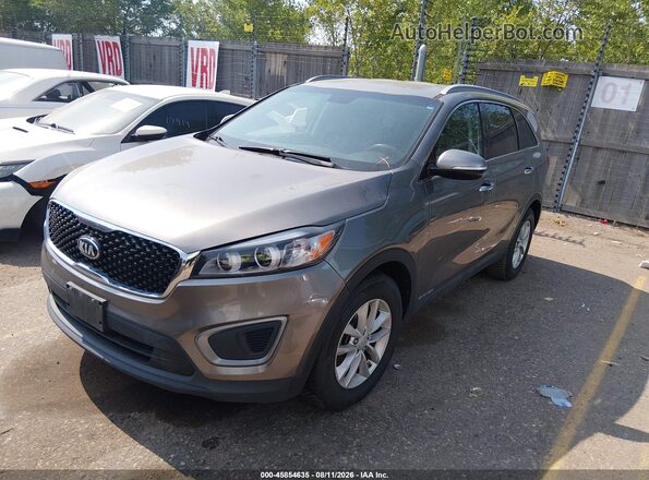 5XYPGDA54HG193609 2017 KIA SORENTO Gray Przód lewy