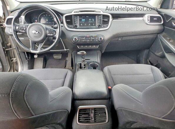 5XYPGDA55JG423468 2018 KIA SORENTO Charcoal Widok deski rozdzielczej