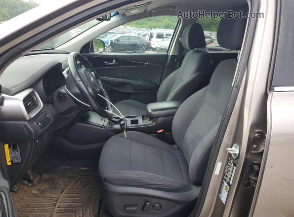 5XYPGDA59GG072511 2016 KIA SORENTO Gray Vista interior delantera