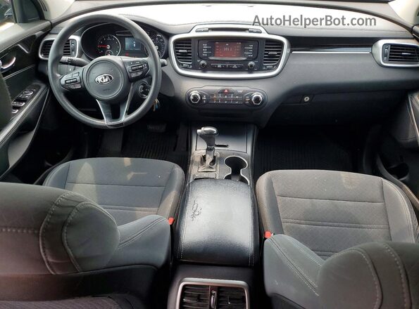 5XYPGDA59HG202093 2017 KIA SORENTO Burgundy Widok deski rozdzielczej