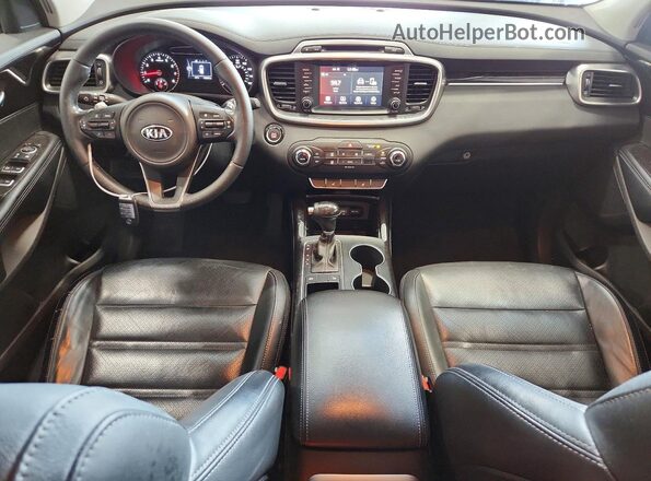 5XYPH4A12HG248231 2017 KIA SORENTO Серый Вид панели приборов