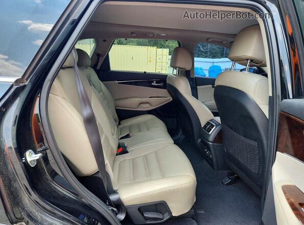 5XYPH4A51HG253441 2017 KIA SORENTO Black Вид задньої частини салону