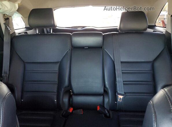 5XYPH4A52KG448813 2019 KIA SORENTO Burgundy Rear seats view