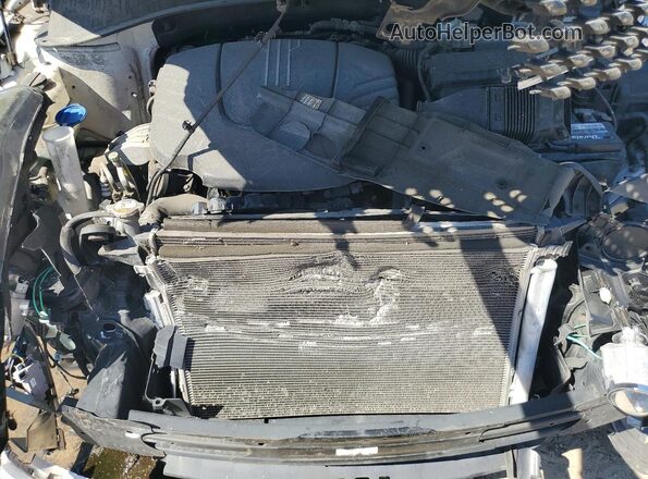 5XYPH4A57JG399056 2018 KIA SORENTO White Engine compartment view