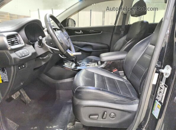 5XYPHDA16JG360245 2018 KIA SORENTO Black Front interior view