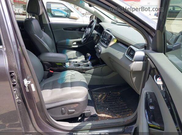 5XYPHDA17GG007019 2016 KIA SORENTO Gray Вид салону спереду