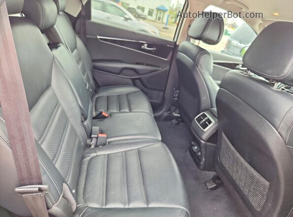 5XYPHDA17GG176389 2016 KIA SORENTO White Vista de los asientos traseros