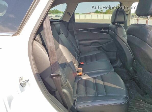 5XYPHDA1XGG025353 2016 KIA SORENTO Белый Вид задней части салона