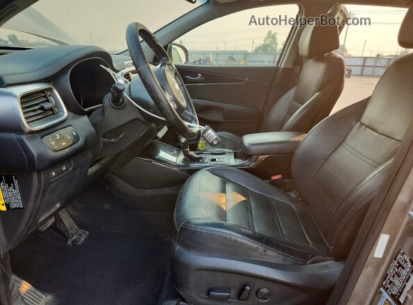 5XYPHDA51HG225512 2017 KIA SORENTO Brown Widok wnętrza z przodu