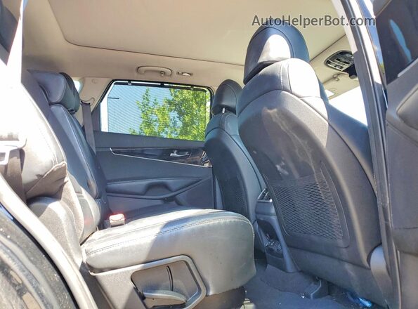 5XYPHDA51HG256212 2017 KIA SORENTO Black Вид задньої частини салону