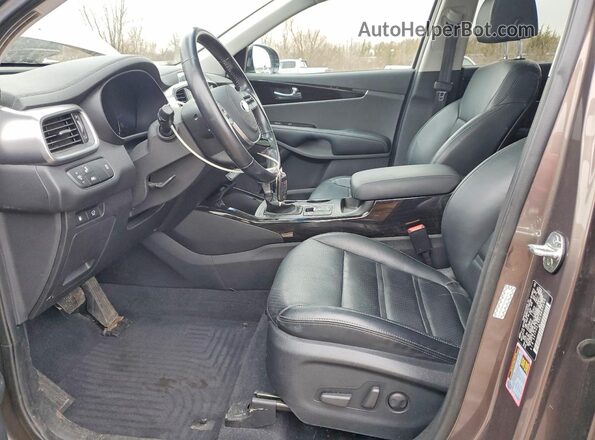 5XYPHDA53LG633258 2020 KIA SORENTO Brown Front interior view