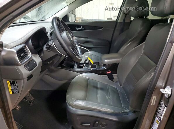 5XYPHDA54GG021527 2016 KIA SORENTO Gray Вид салону спереду