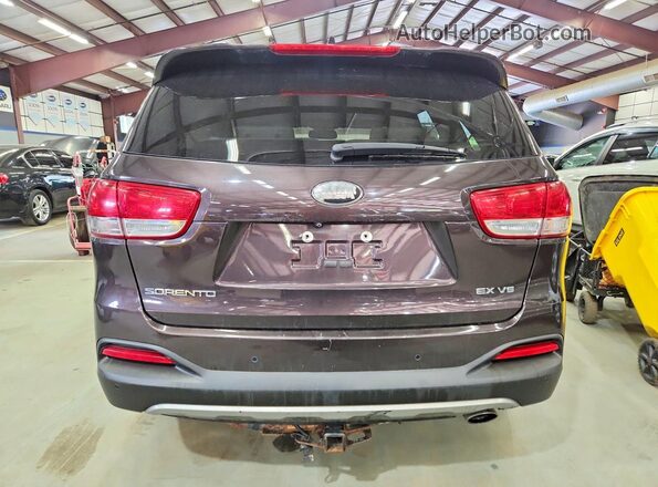 5XYPHDA56JG362578 2018 KIA SORENTO Brown Widok z tyłu