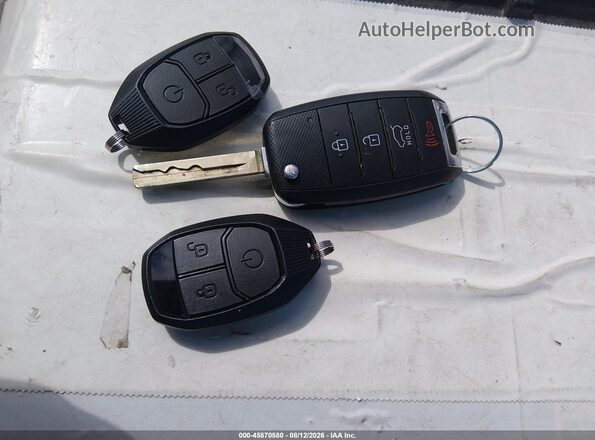 5XYPHDA58GG176243 2016 KIA SORENTO Красный Вид панели приборов
